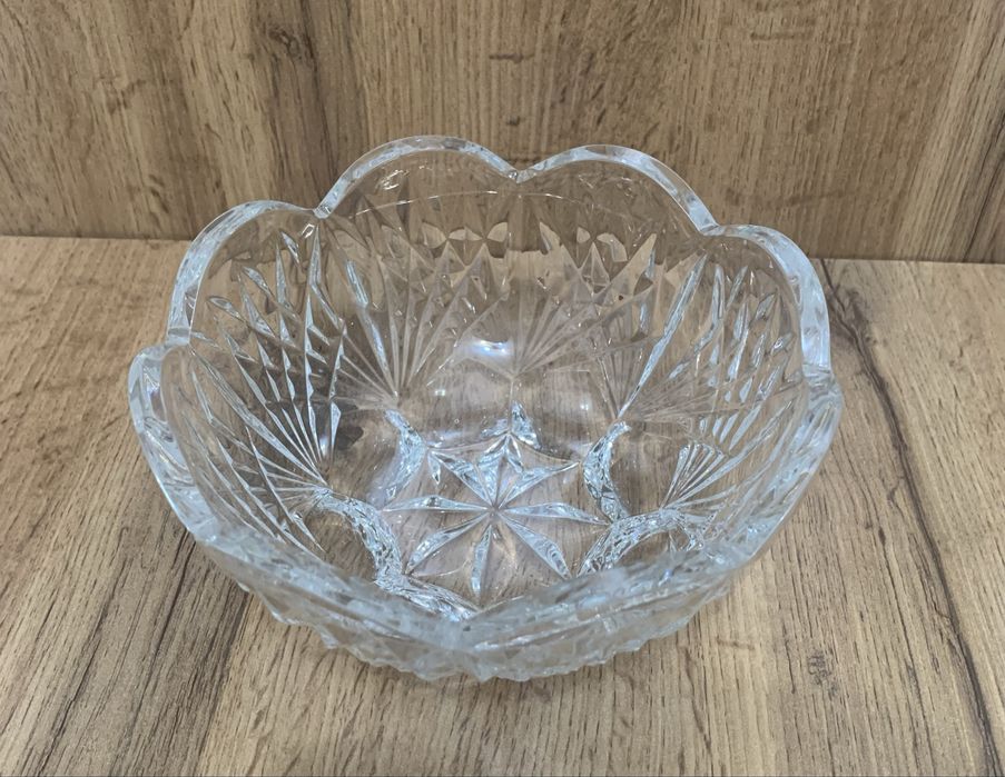 Вазы конфетницы салатницы