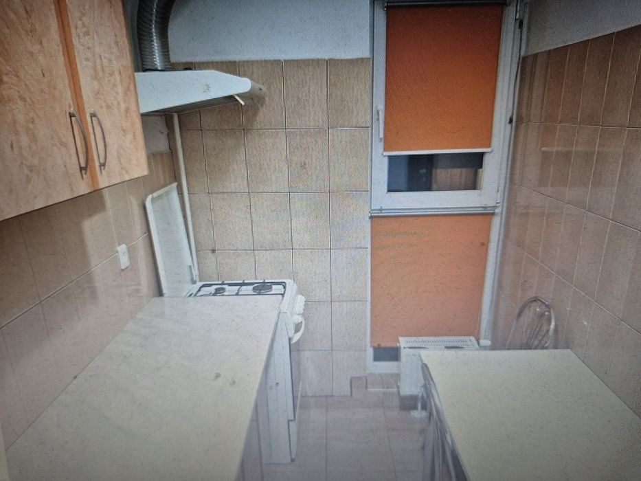 Garsoniera 33 mp Titan - Rasarit de Soare