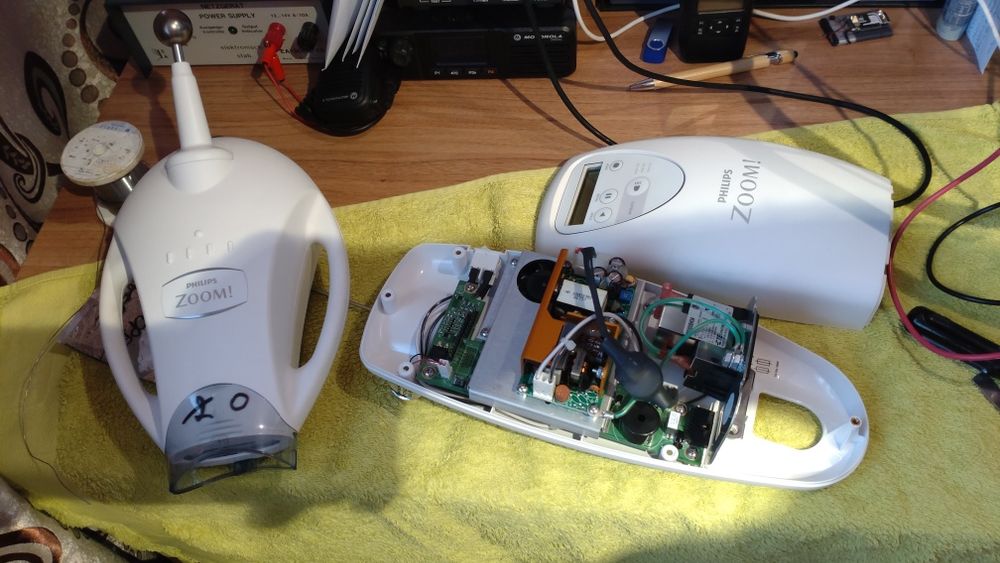 Reparatii, deblocări, dezactivare Cip Lampă Albine Dinți Philips zoom