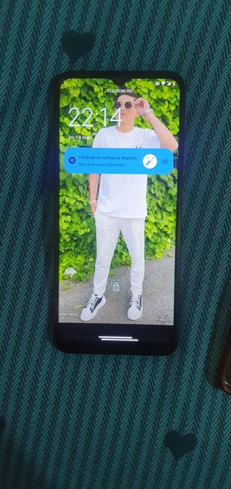 Motorola g30 128 GB 6 giga ram