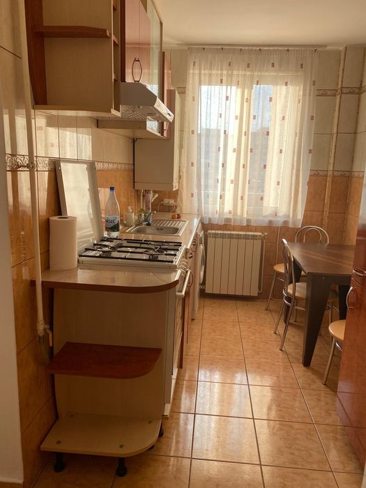 Închiriez apartament 2 camere