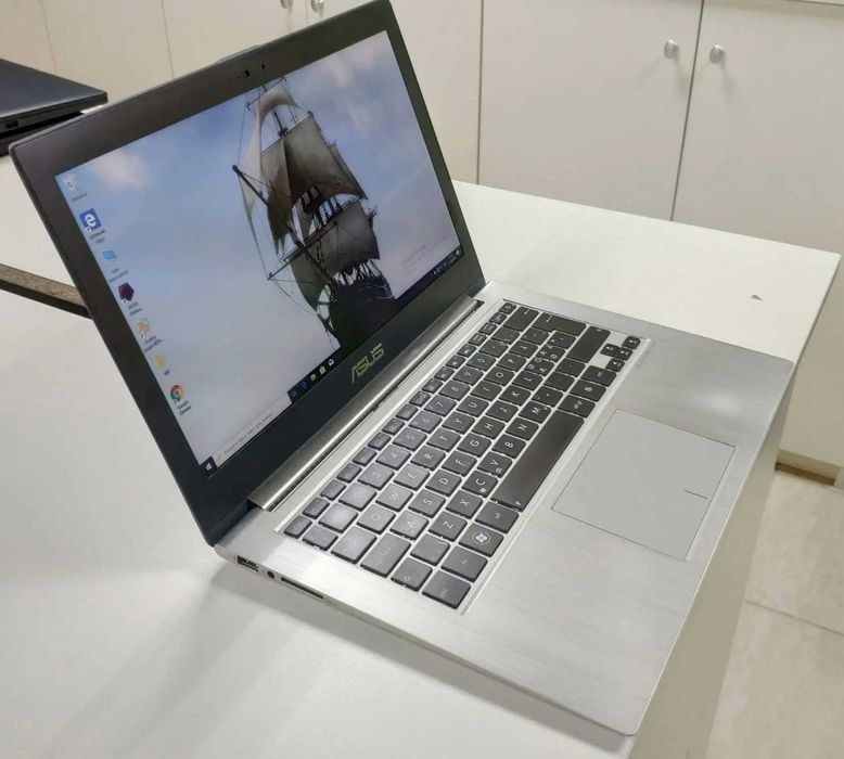 Ультрабук Asus 13.3