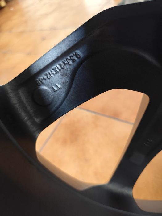 Vând O janta roata range ROVER sport sau Vogue modelul nou. R21