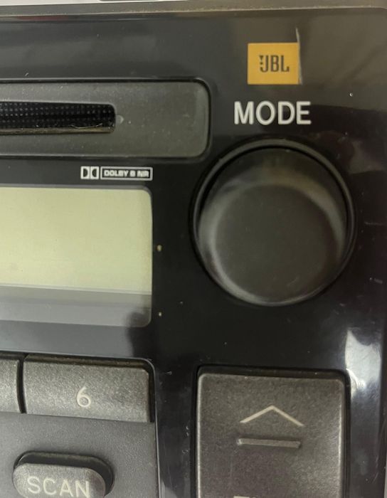 Оригинальный магнитофон от камри 30