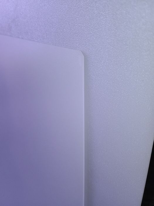 Оргстекло белое матовое.