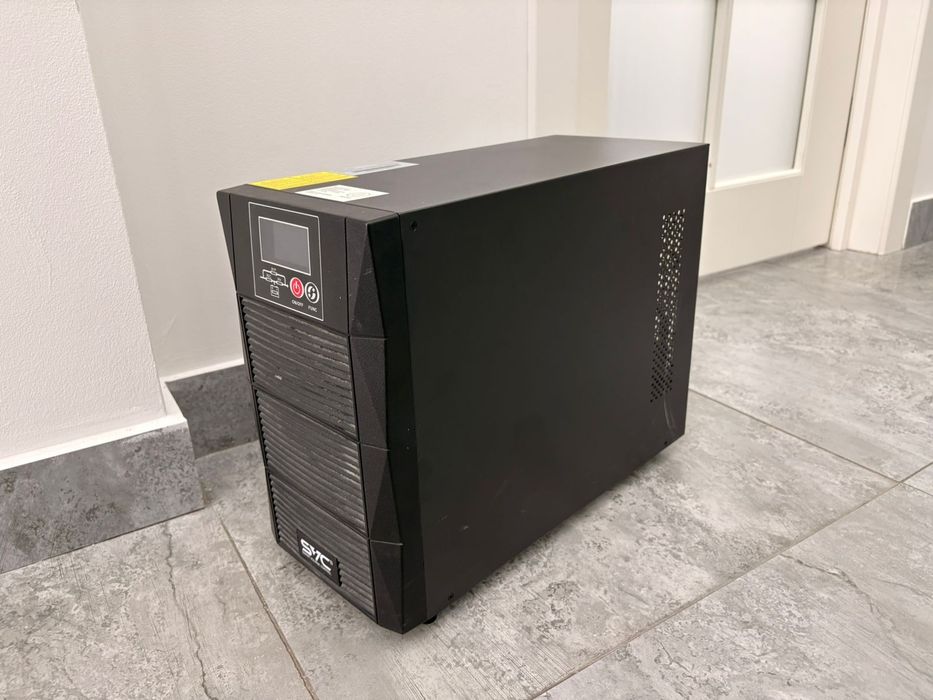 Источник бесперебойного питания SVC PTS-3KL-LCD