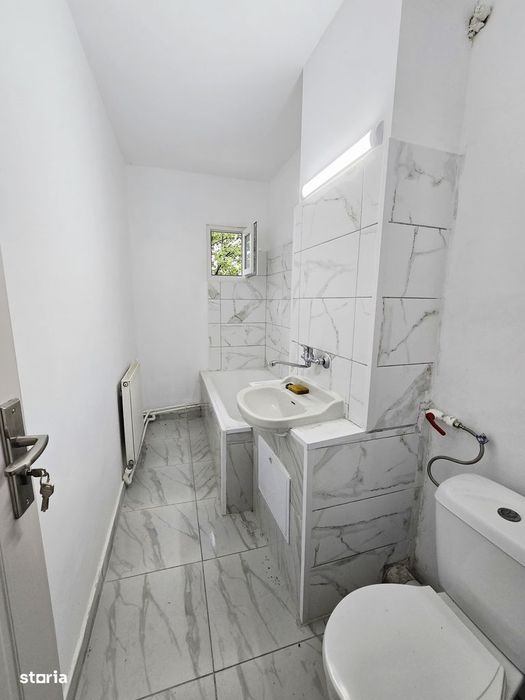 Apartament cu 2 camere decomandat Nicolina-Pizza Nico, Renovat, Etaj 2