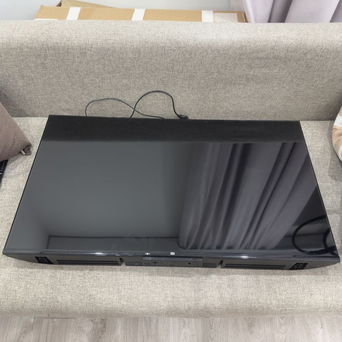 Телевизор Xiaomi P1 43 диагонали.