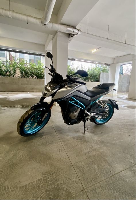 CfMoto 300NK  21’ ABS