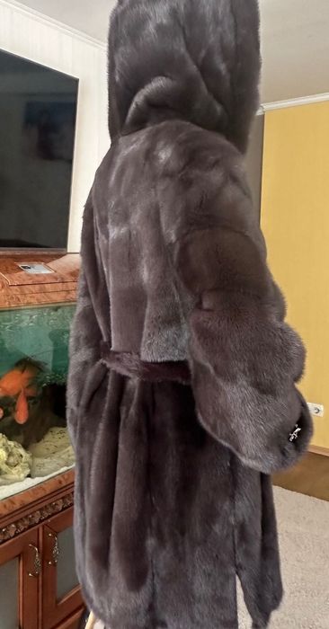 норковая шуба мокко с капюшоном