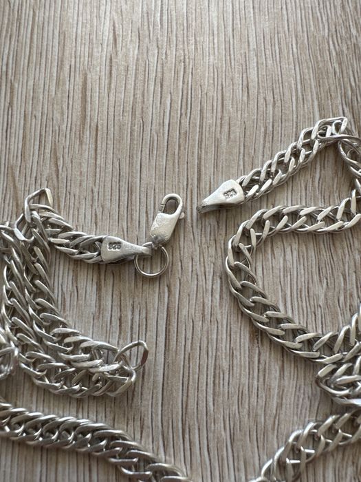 Продается кулон с цепочкой