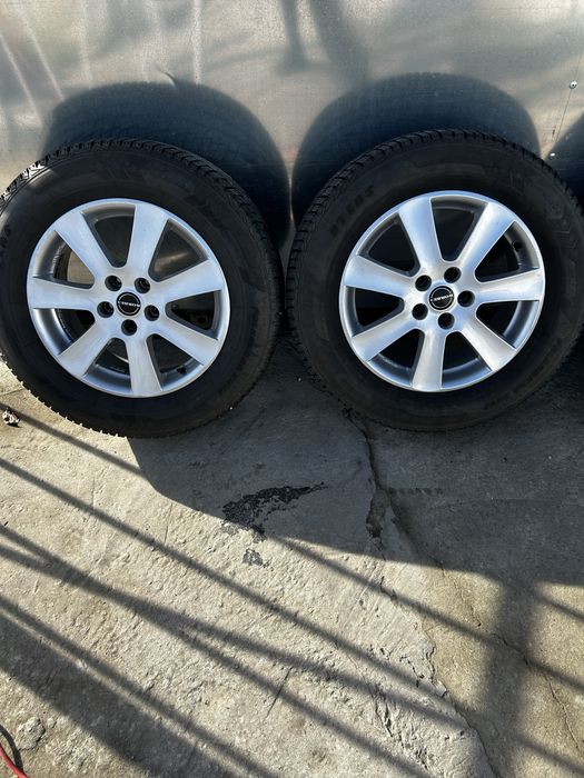 Джанти Borbet със зимни гуми 5x114.3 17цола