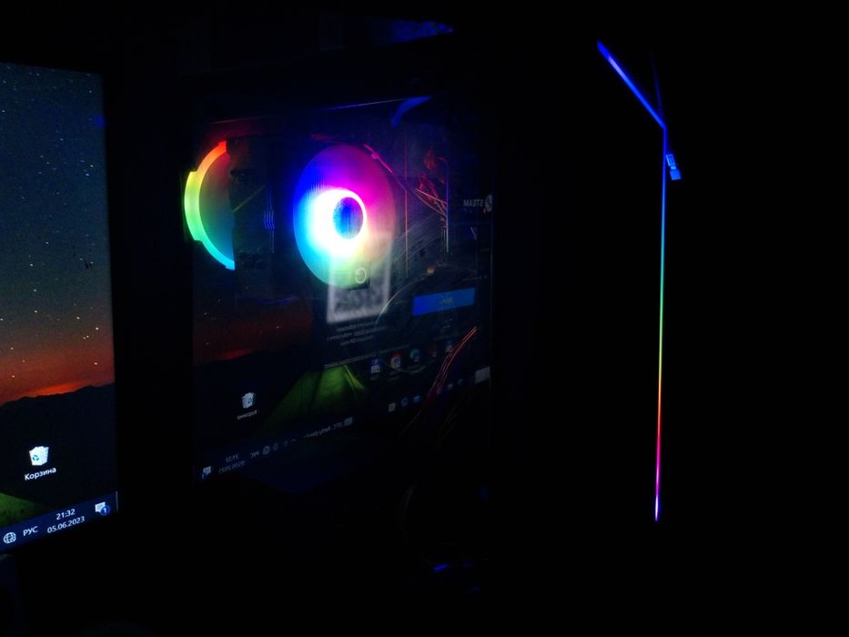 Yengi
DDR 4 
8GB OPERATIVKA
Ssd256
Case550
Cooler RGB
CA