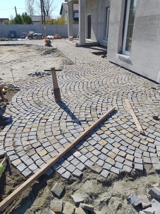 Piatra cubică andezit