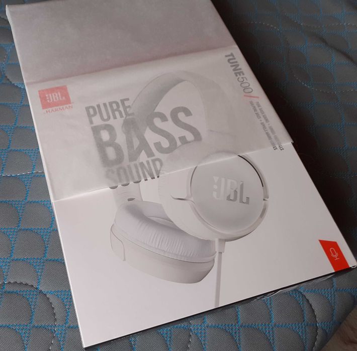 NOI Sigilate: Căști JBL Pure HiFi Bass Sound Harman&Kardon