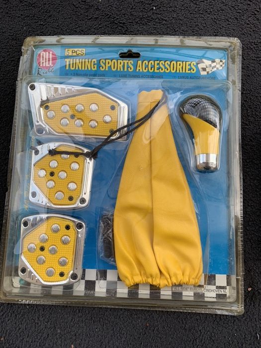 Set pedale si nuca schimbator viteze auto/universal (old stock)