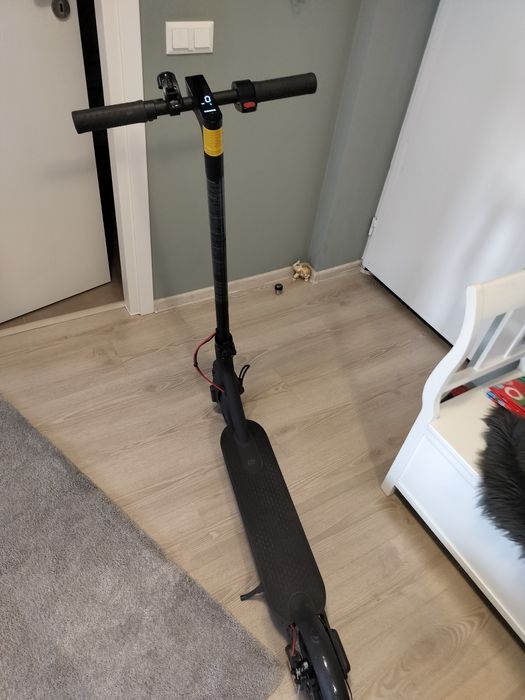 Trotinetă XAOMI cu garanție autonomie  45 km