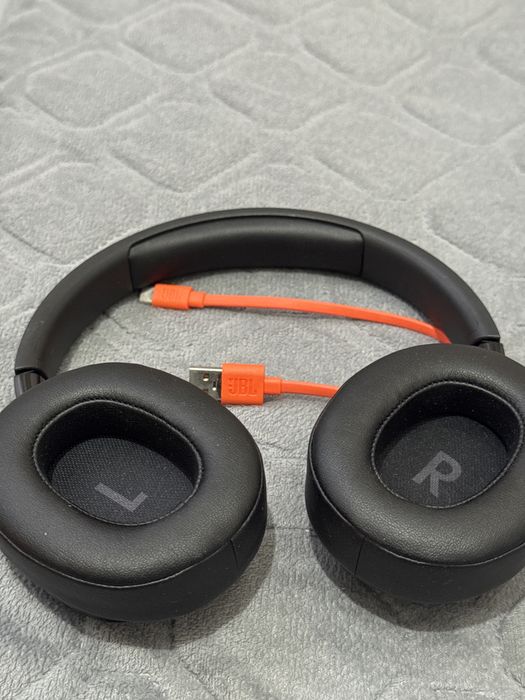 Наушники JBL TUNE 760NC