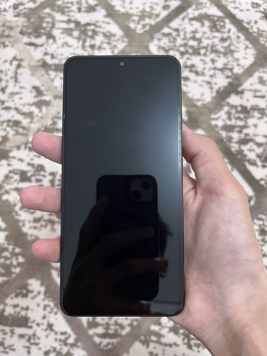 Продам телефон Poco F6