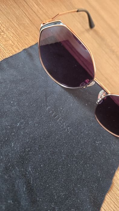 Дамски слънчеви очила Guess