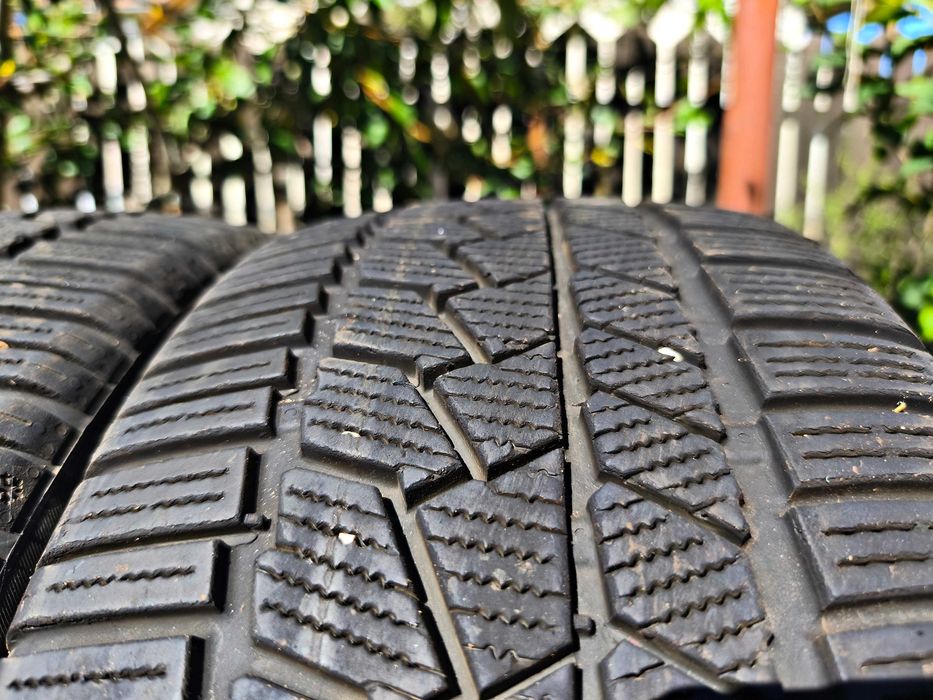 Anvelope 225/45/18 Continental runflat