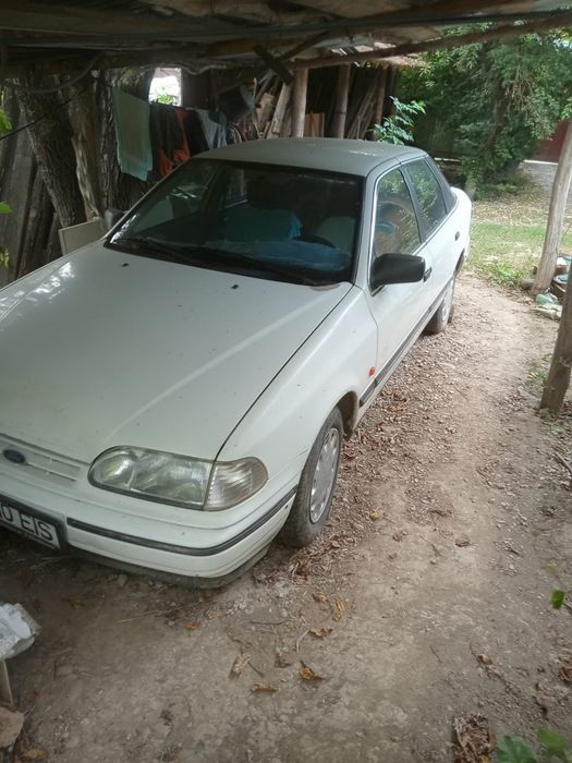 Vând: Ford Scorpio-tip limuzină
