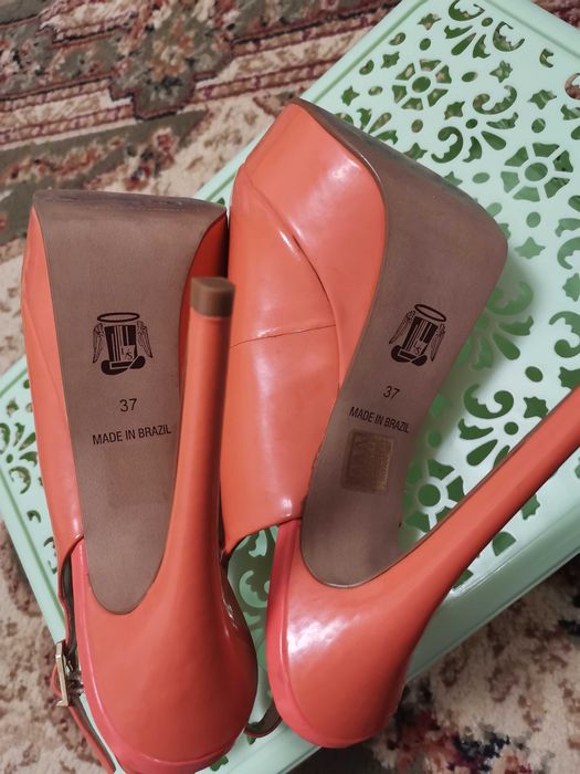 Босоножки на платформе