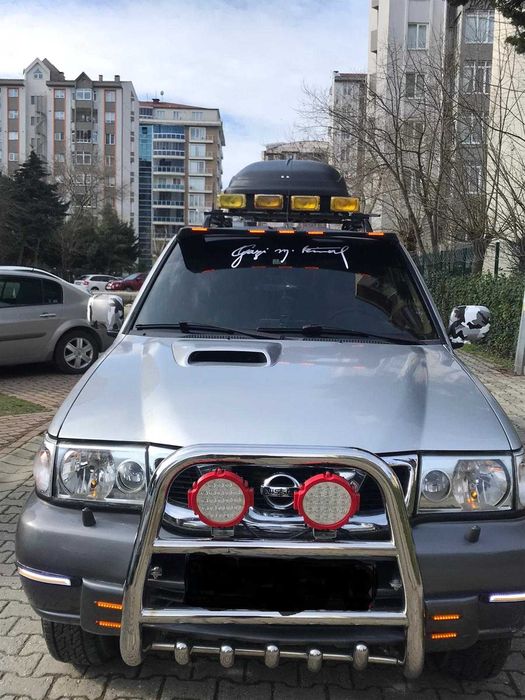 Сенници с лампи, Nissan Navara, Grand Cherokee, Mitsubishi L200, Suzuki Vitara, Nissan Terrano