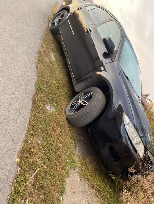 Продам машину Mazda