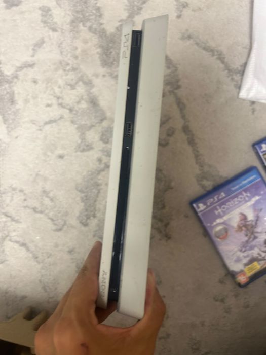 Playstation 4 slim китайская версия