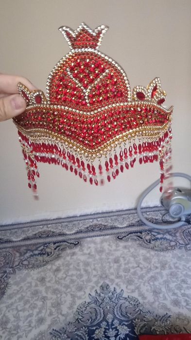 Diademar yangi holatta taqilganlari ham taqilmaganlari ham bor