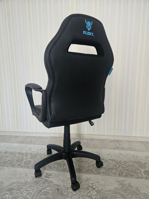 Продам игровое кресло