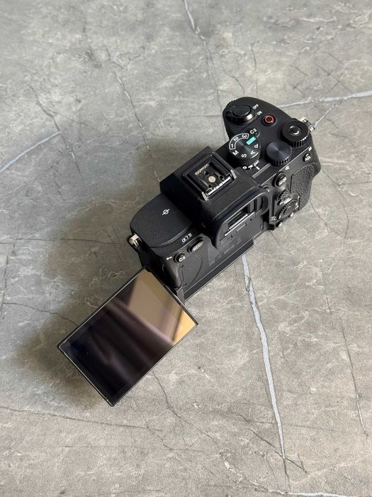Sony a7  iv body