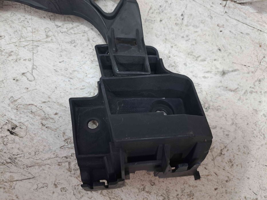 Suport central bara spate Volkswagen Golf 6 (5K1) [Fabr 2009-2013] 5K6