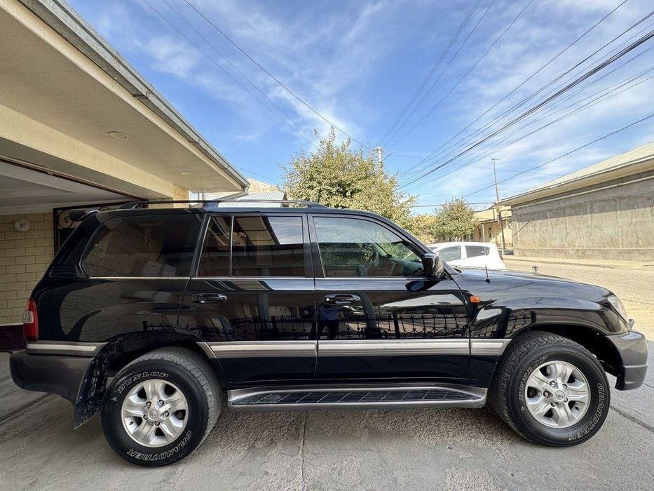Toyota Landcrusier 100