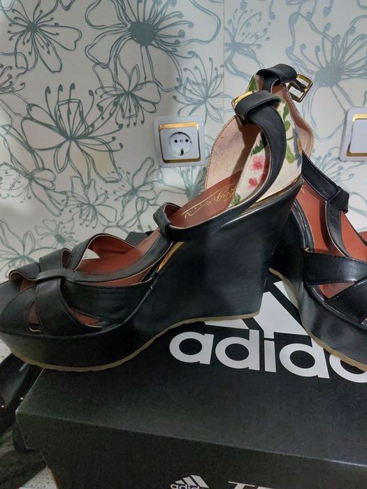 Дамски платформи