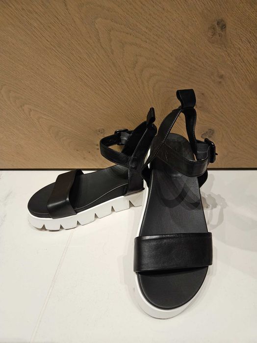 Bianki сандали в черно / 37