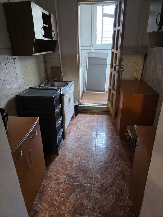 Apartament parter  3 camere craiovita 55mp