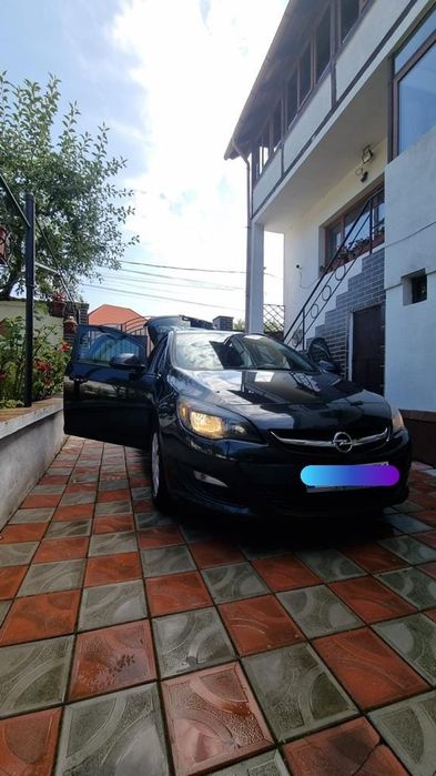 Opel Astra J break anul 2015