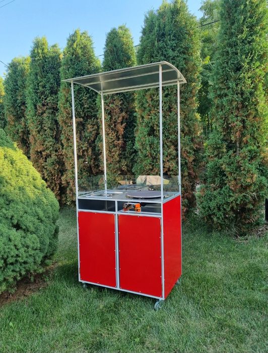 Количка за царевица на пара. Количка за палачинки