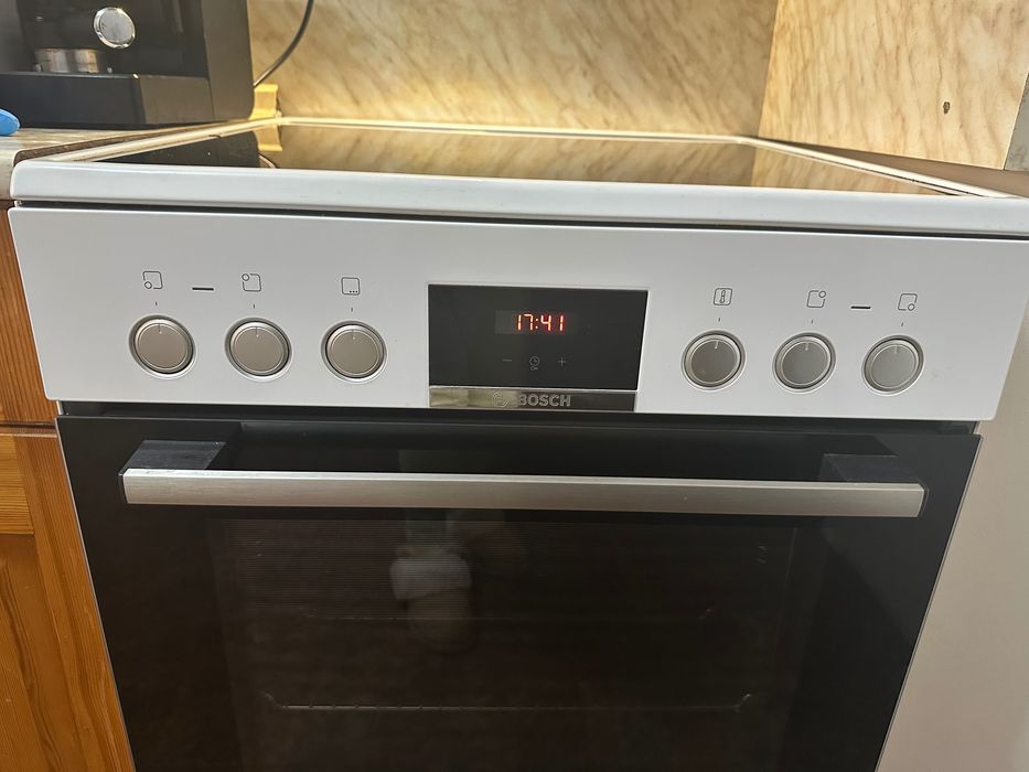 Bosch електрическа готварска печка
