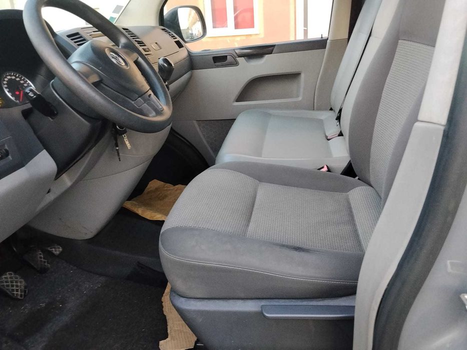 VW Transporter 2.0 TDI 6 locuri 2011 euro 5