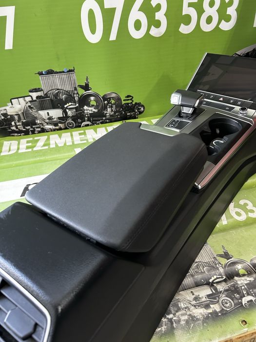 Capac cotieră Audi A6 4K C8