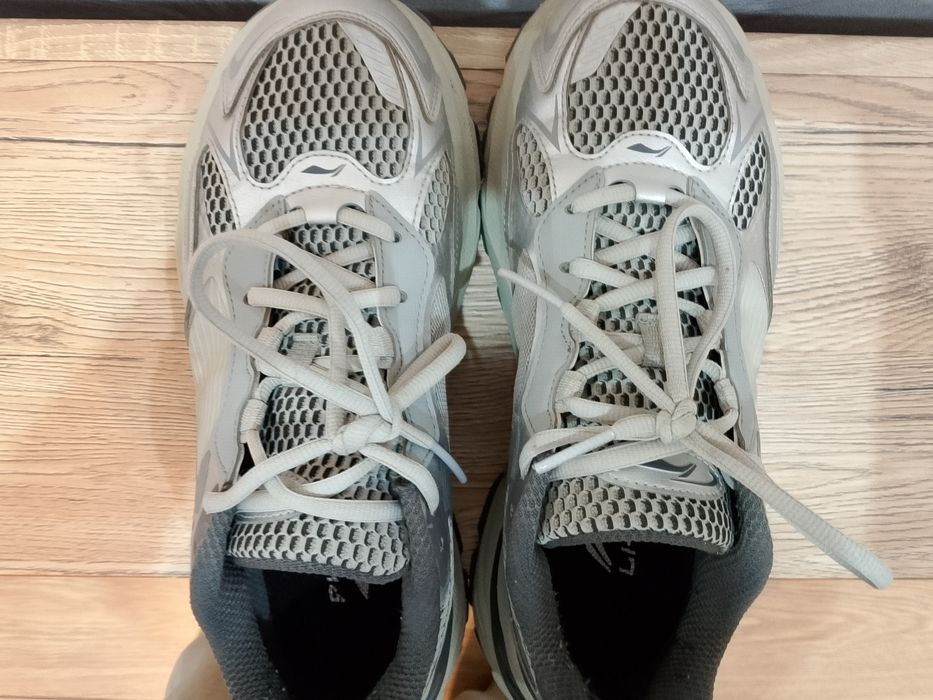 Продаются кросовки оригинал li-ning