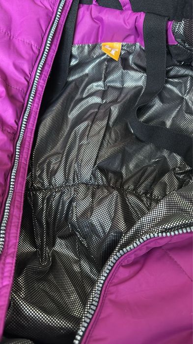 Продам комбинезон для девочки