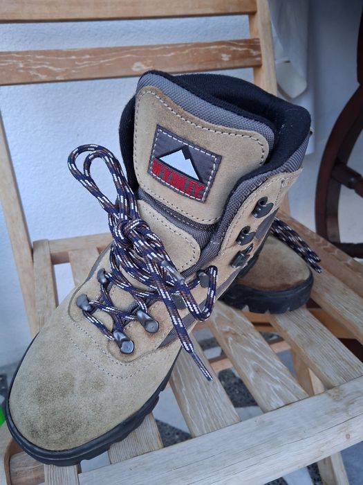 Туристически обувки