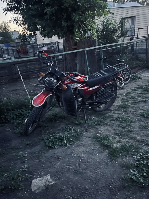 Мотацикл GSX 200