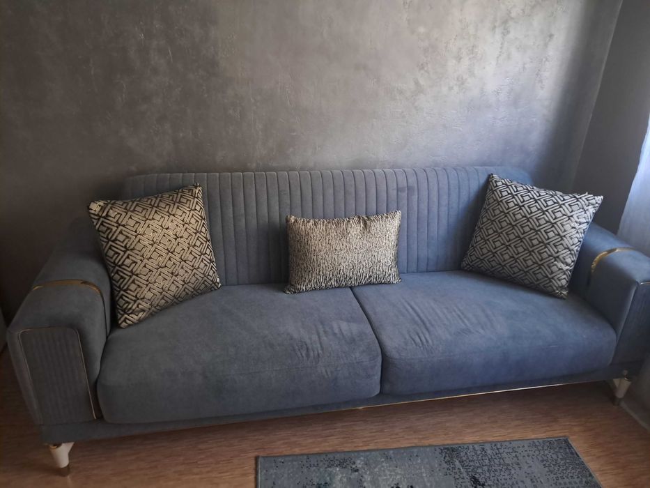 Canapea extensibila in stare perfectă aproape nouă folosita ocazional
