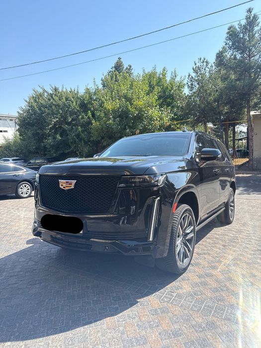 Cadillac Escalade Sport Platinum Short