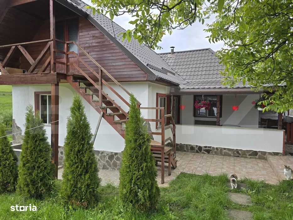 Casa cu 3 camere, 70 mp, teren 1.400 mp, anexe, zona Faragau